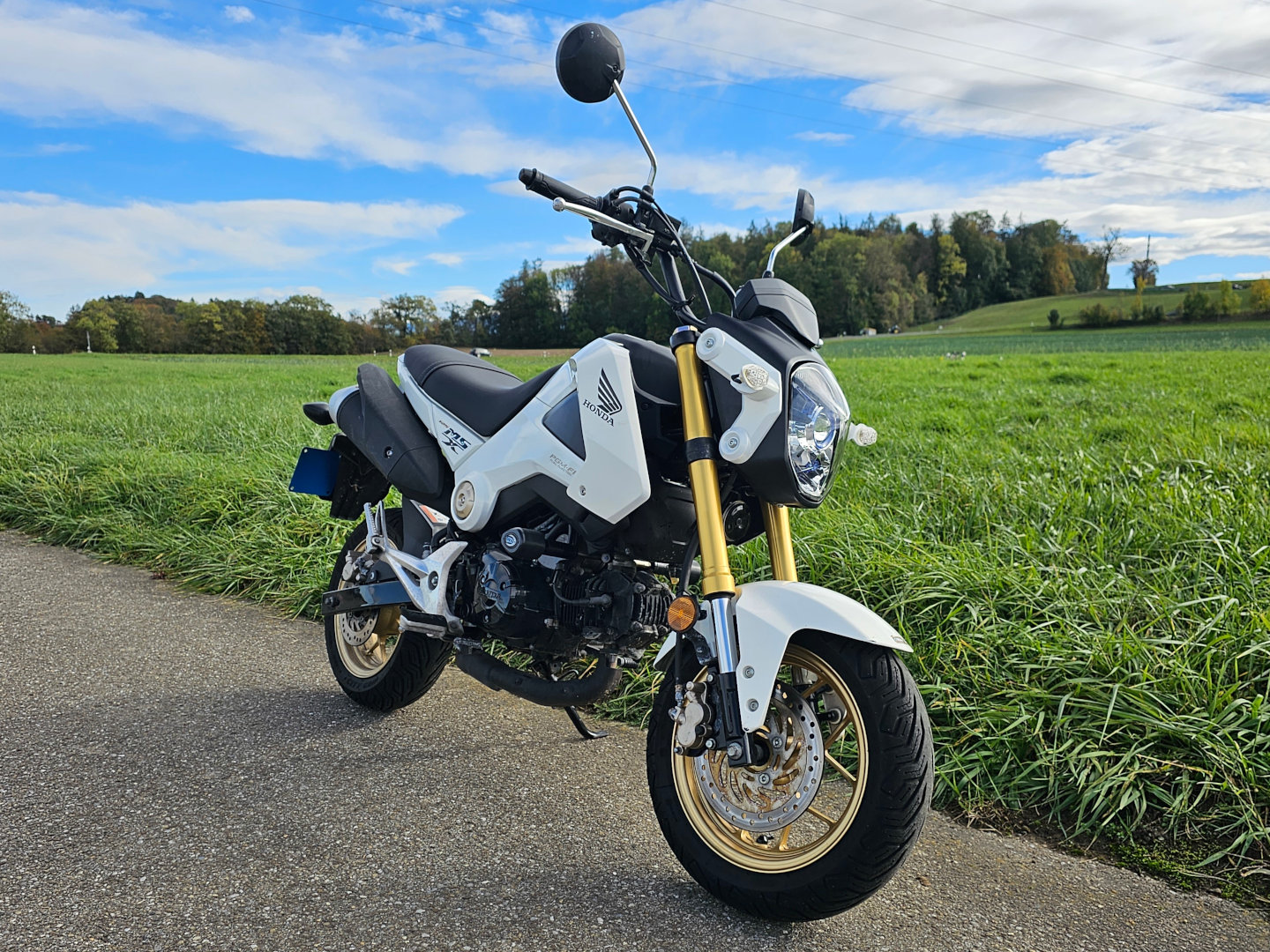 voiture adaptée aux personnes à mobilité réduite